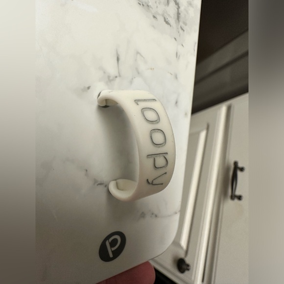 IPhone 12 Pro Max Loopy case - Picture 3 of 11